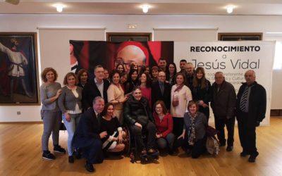 León rinde homenaje a Jesús Vidal
